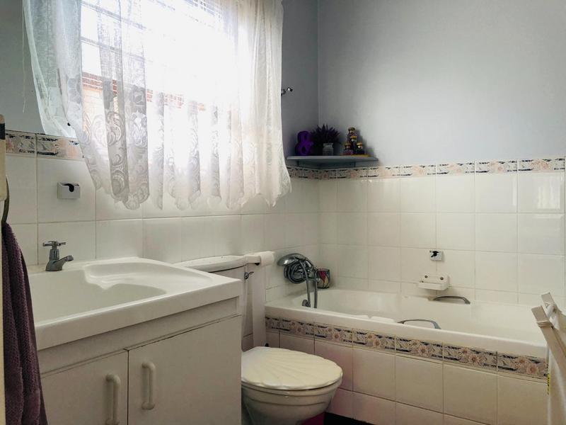 3 Bedroom Property for Sale in De Kelders Western Cape